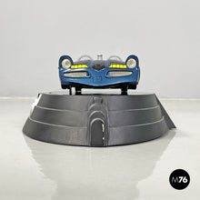 画像をギャラリービューアに読み込む, Batmobile 60s model replica 0262/1500 by DC Direct, 2000s