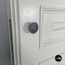 Load image into Gallery viewer, Single door in white wood with decorations, 2000s