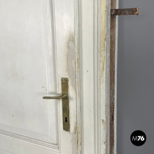 将图片加载到图库查看器,White painted wooden door with frame, early 1900s