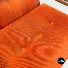 画像をギャラリービューアに読み込む, Armchair with orange velvet cushions by Tito Agnoli for Bonacina, 1970s