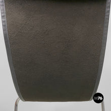 将图片加载到图库查看器,Armchair in chromed steel and leather, 1970s