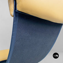 将图片加载到图库查看器,Armchair in chromed steel and leather, 1970s