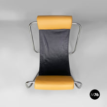 将图片加载到图库查看器,Armchair in chromed steel and leather, 1970s