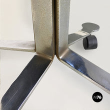 画像をギャラリービューアに読み込む, Leather and steel armchairs on wheels by Saporiti Italia, 1970s