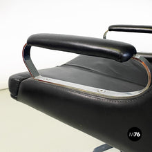 画像をギャラリービューアに読み込む, Leather and steel armchairs on wheels by Saporiti Italia, 1970s