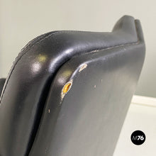 画像をギャラリービューアに読み込む, Leather and steel armchairs on wheels by Saporiti Italia, 1970s