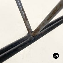 画像をギャラリービューアに読み込む, Iron flower holder, 1960s