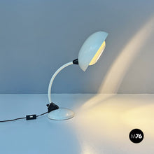 画像をギャラリービューアに読み込む, White metal table lamp, 1970s