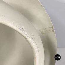 画像をギャラリービューアに読み込む, White metal table lamp, 1970s