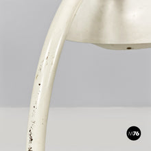 画像をギャラリービューアに読み込む, White metal table lamp, 1970s