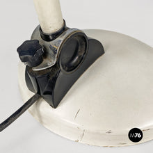 画像をギャラリービューアに読み込む, White metal table lamp, 1970s