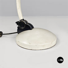 画像をギャラリービューアに読み込む, White metal table lamp, 1970s