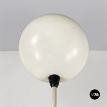 画像をギャラリービューアに読み込む, White metal table lamp, 1970s