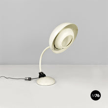 画像をギャラリービューアに読み込む, White metal table lamp, 1970s