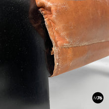 Load image into Gallery viewer, Armchair Woodline by Marco Zanuso for Arflex in black wood and brown leather, 1970s