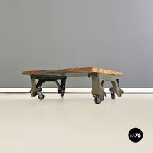 画像をギャラリービューアに読み込む, Iron and wood Italian State Railways storage trolley, 1930s