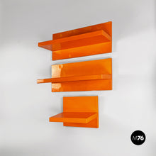 画像をギャラリービューアに読み込む, Orange plastic shelves by Marcello Siard for Kartell, 1970s
