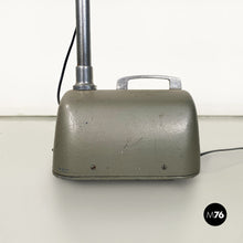 画像をギャラリービューアに読み込む, German bauhaus style metal floor lamp by Hanau, 1930s