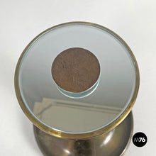 画像をギャラリービューアに読み込む, Coffee table in brass and glass by Luciano Frigerio for Frigerio, 1980s