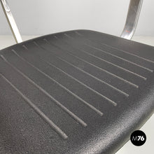 Charger l'image dans la galerie, Black rubber and metal swivel office chairs by Fritz Hansen, 1980s