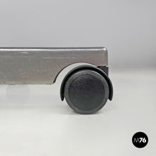 Charger l'image dans la galerie, Black rubber and metal swivel office chairs by Fritz Hansen, 1980s