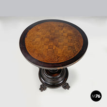 画像をギャラリービューアに読み込む, Wooden coffee table with chessboard decorations, early 1900s
