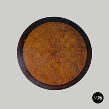 画像をギャラリービューアに読み込む, Wooden coffee table with chessboard decorations, early 1900s
