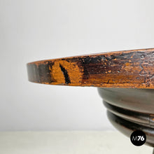 画像をギャラリービューアに読み込む, Wooden coffee table with chessboard decorations, early 1900s