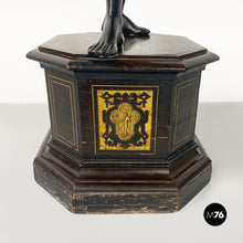 画像をギャラリービューアに読み込む, Ebonized wood Moor statue, end of 1800s