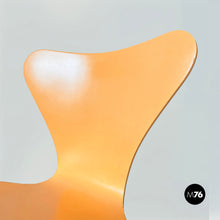 画像をギャラリービューアに読み込む, Danish Chairs serie 7 by Arne Jacobsen for Fritz Hansen, 1999