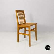 画像をギャラリービューアに読み込む, Wooden Milano chairs by Aldo Rossi for Molteni, 1987