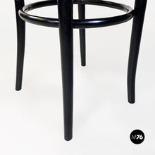 Load image into Gallery viewer, Beech and Vienna straw N.18 chairs by Michael Thonet for Herbatschek, 1960s
