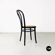 Load image into Gallery viewer, Beech and Vienna straw N.18 chairs by Michael Thonet for Herbatschek, 1960s