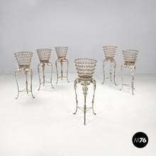 画像をギャラリービューアに読み込む, White wrought iron vase holder with floral decorations, 1900s