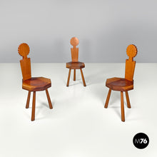 画像をギャラリービューアに読み込む, Wooden chairs with scalloped decoration, 1970s