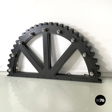 画像をギャラリービューアに読み込む, Glitter gray semicircle illuminated prop, 2020s