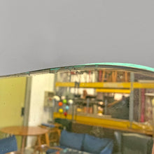 画像をギャラリービューアに読み込む, Rectangular wall mirror with rounded corners, 1950s