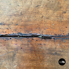 画像をギャラリービューアに読み込む, Wooden table fratino with decorated legs, 1700s