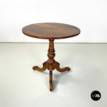 画像をギャラリービューアに読み込む, Wooden dining table with floral decoration, 1850s