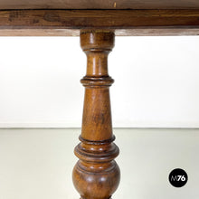 画像をギャラリービューアに読み込む, Wooden dining table with floral decoration, 1850s