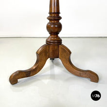 画像をギャラリービューアに読み込む, Wooden dining table with floral decoration, 1850s