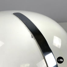 画像をギャラリービューアに読み込む, White metal table lamp, 1970s