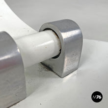 画像をギャラリービューアに読み込む, White metal table lamp, 1970s