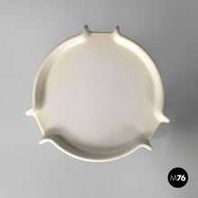 画像をギャラリービューアに読み込む, White plastic coffee tables by Giotto Stoppino for Kartell, 1970s