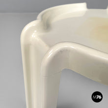 画像をギャラリービューアに読み込む, White plastic coffee tables by Giotto Stoppino for Kartell, 1970s