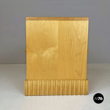 画像をギャラリービューアに読み込む, Wooden coffee table by AQQ, 1990s