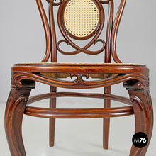 Load image into Gallery viewer, Wood and Vienna straw chairs with curl details, early 1900s