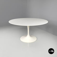 画像をギャラリービューアに読み込む, White round dining table Tulip by Eero Saarinen for Knoll, 2007