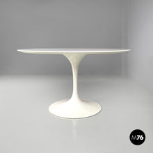 画像をギャラリービューアに読み込む, White round dining table Tulip by Eero Saarinen for Knoll, 2007