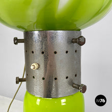画像をギャラリービューアに読み込む, Floor lamp in green and white Murano glass, 1970s